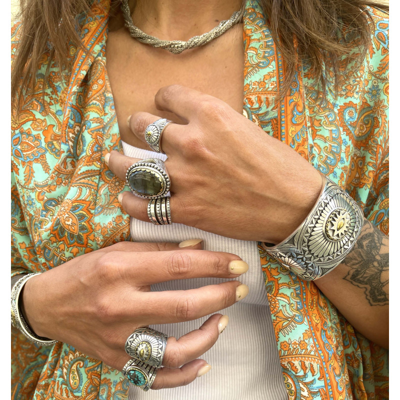 JALAN JALAN MANCHETTE 3906