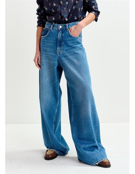 ESSENTIEL ANTWERP Jean ILL