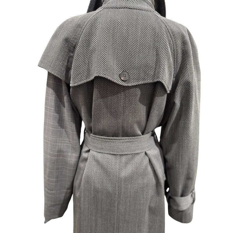 PHISIQUE DU ROLE Trench Carbone