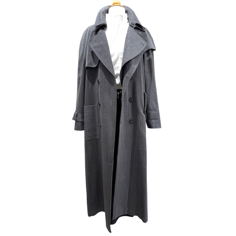 PHISIQUE DU ROLE Trench Carbone