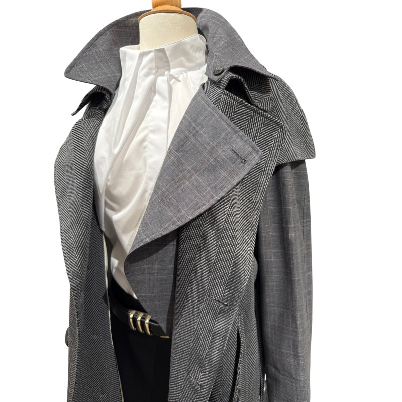 PHISIQUE DU ROLE Trench Carbone