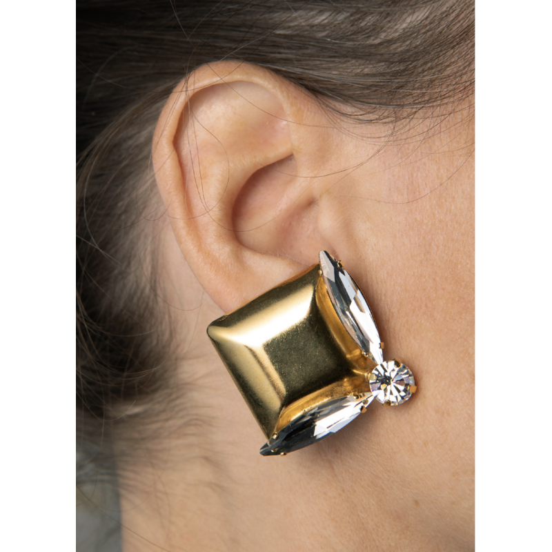 PERRINE TAVERNITI bo CAPUCINE