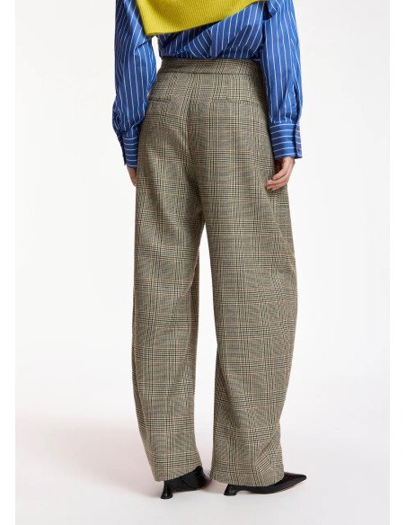 ESSENTIEL ANTWERP Pantalon KAROL1
